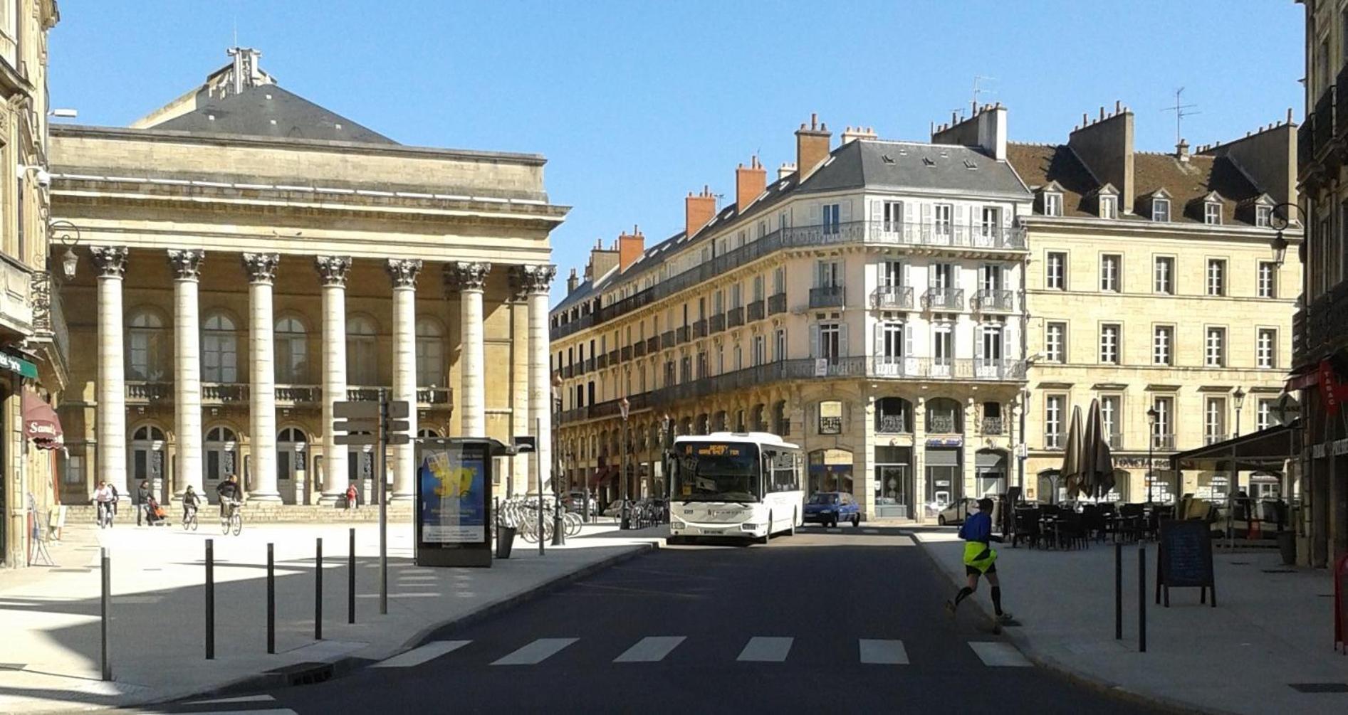 Theatre 12 - Dijon Hyper Centre Appartement T2 Face Musee, Monuments Et Restaurants Bagian luar foto